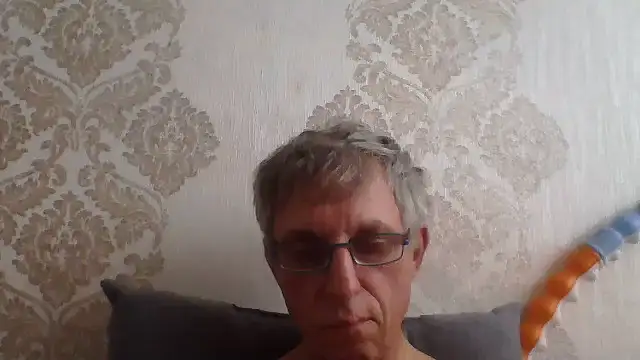 BobbyXRoyal Live XXX-chat