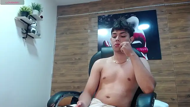 Chat +18 de ivan_cooper ao vivo