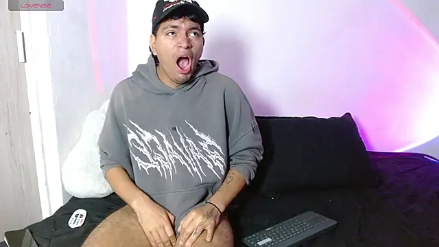 Duolatinhot69's Webcam Show