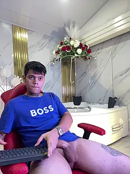 leonel_bigcum's Live XXX Chat