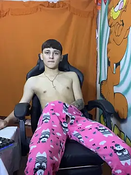 Онлайн чат XXX Artursmith