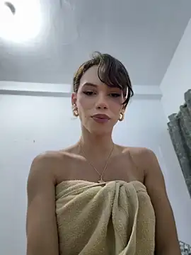 Carlita_cute's Live XXX Chat