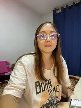 Caamii_'s Live XXX Chat