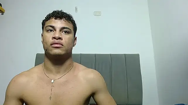 Jose_And_Daniel – Naživo XXX chat