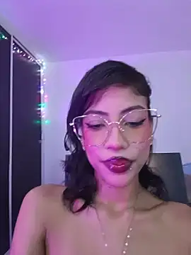 Show modela LILA_DERECK na web-kameri