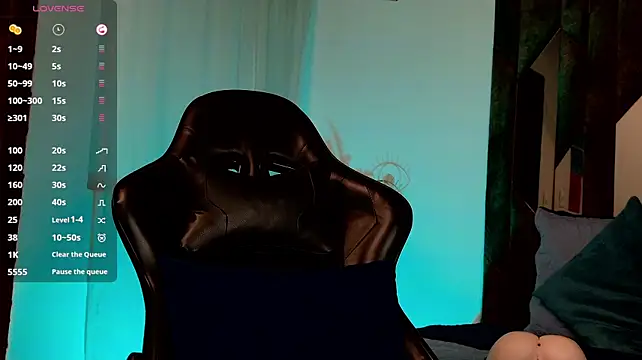 TonyPetrovjs Show in webcam