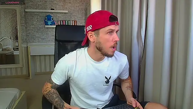 JonahShaw – Naživo XXX chat