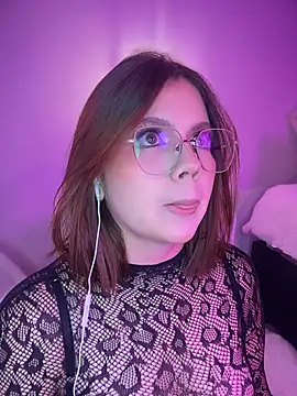 issa_baby2 live XXX chat