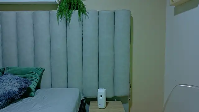 ShelyEvans__ 现场XXX聊天