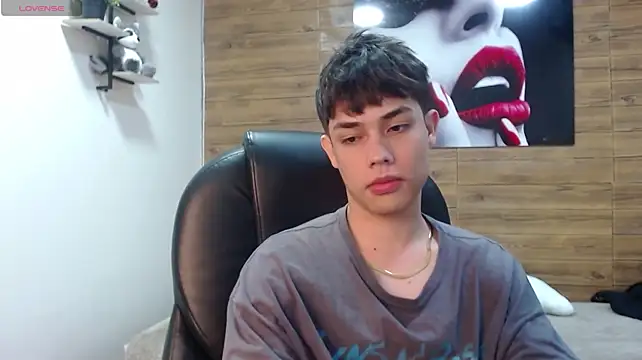 Chatroom XXX en direct de ivan_cooper