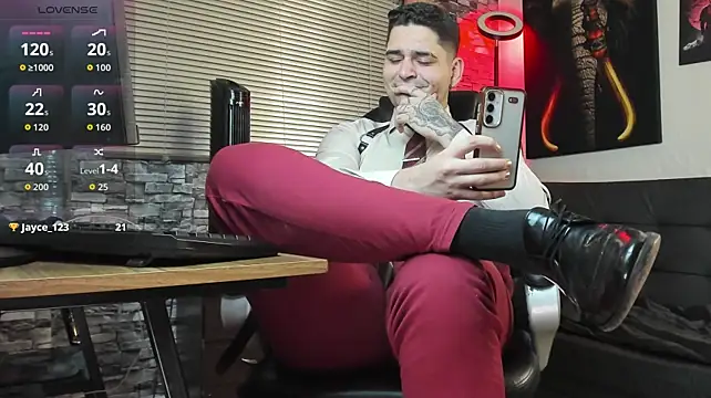 Nicolas_Fellener Chat XXX live