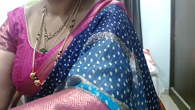 sunitha-3 live XXX chat