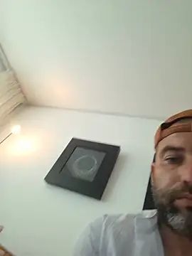 Akkie87 Show in webcam