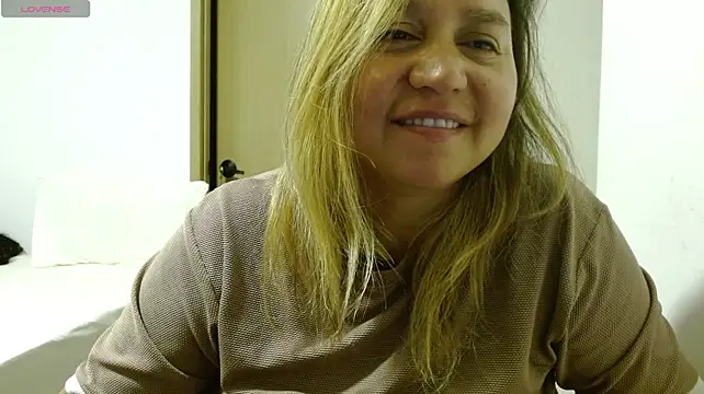 LauraReeves: απευθείας συνομιλία ΧΧΧ