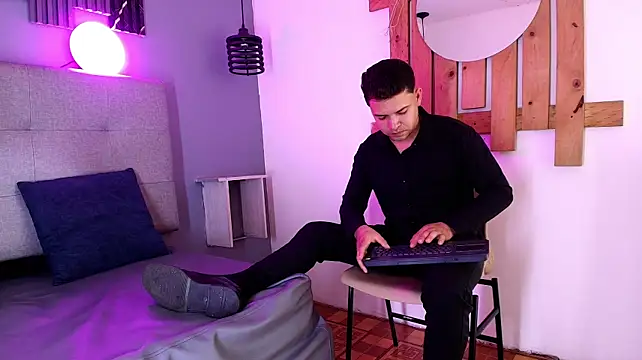 Show de Hey_Noaah na webcam