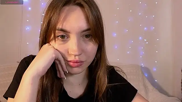 Steffanilia live XXX chat