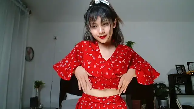 SKARLETEEN webcam show