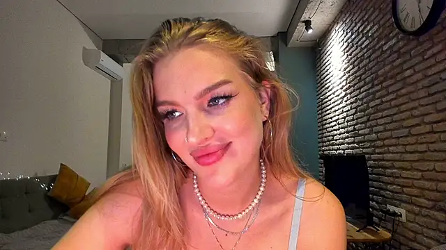 Chat +18 de fifteenpoem ao vivo