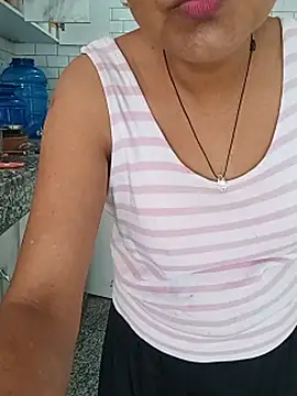 Shanu_Shah live XXX chat