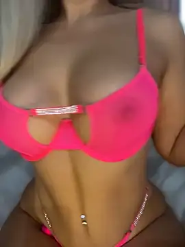 PinaColaBoom 라이브 XXX 채팅