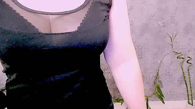 Djullia Chat XXX in diretta