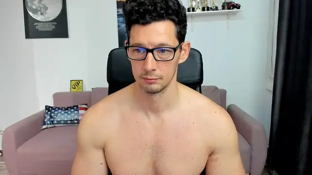 BrutusK08 Webcam show