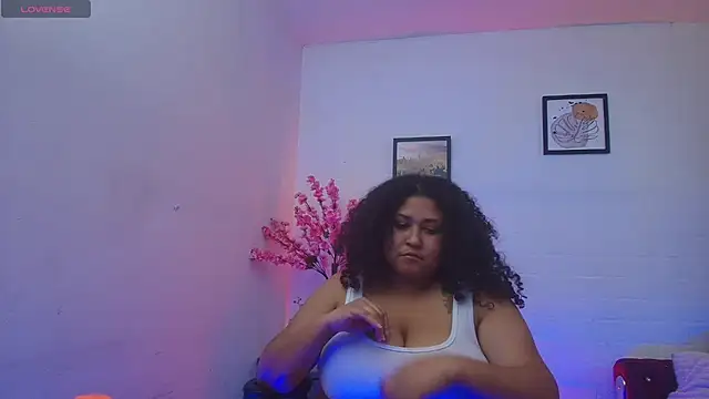 Chat XXX ao vivo de Ayliinn_