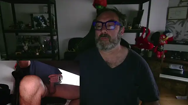 Hairyfred73's Live XXX Chat