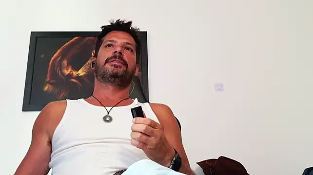 Chat XXX en directo de ChrisKox