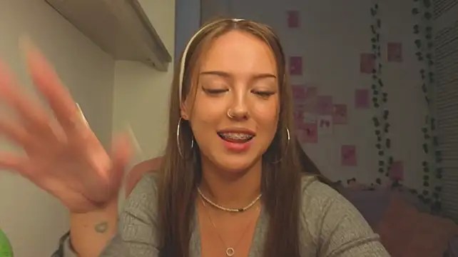 silver_grl élő XXX-chatje