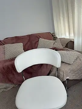 MilaTeenX's Webcam Show