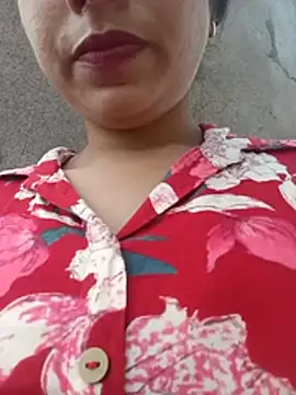 lovely_bhabhi_'s Live XXX Chat