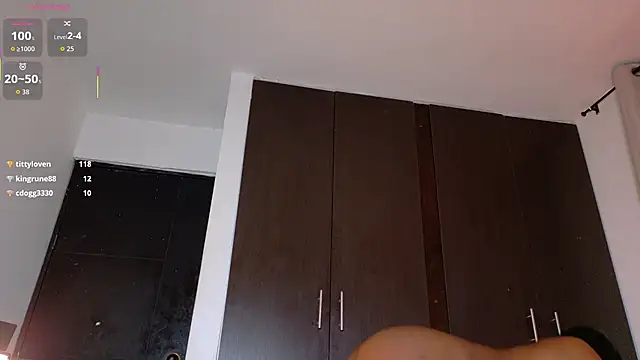 AlejandraDunn1のライブXXXチャット