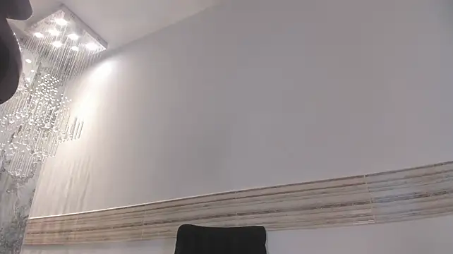 Sophi_Johnson: διαδικτυακό σόου στην κάμερα