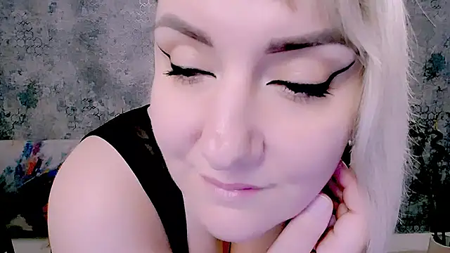 Djullia live XXX chat