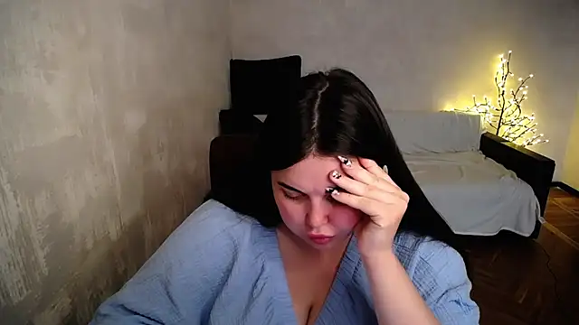 Emily_Mo লাইভ XXX চ্যাট