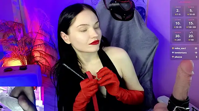 SharpSilence live XXX chat