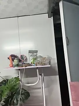 Nana-19 Live XXX-chat