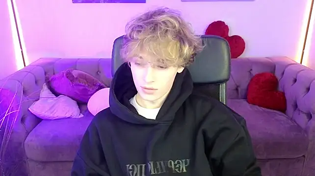Онлайн чат XXX kevingarsiaa