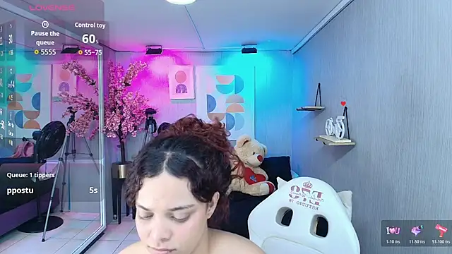 Chat +18 de Maggy_t18 ao vivo