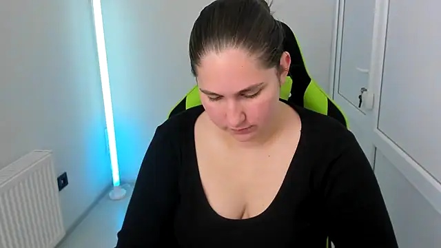 LunaVenom live XXX chat