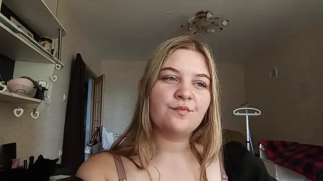 TypicalWoman's Live XXX Chat