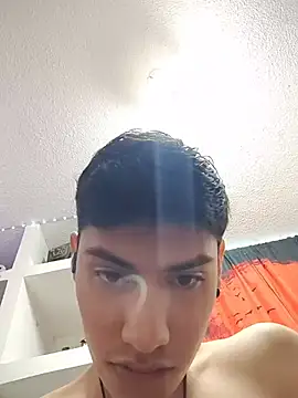 aispuro8505's Live XXX Chat