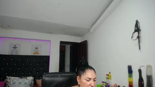 Sembang XXX Secara Langsung mature_bigboobs10