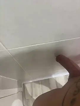 Show de xxxIC1 na webcam