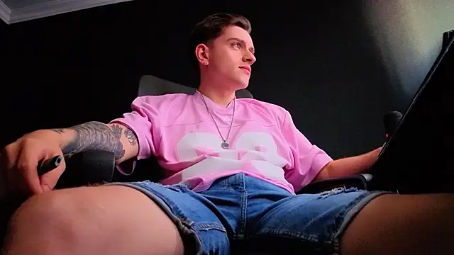 Chat XXX Live FelixStarkk