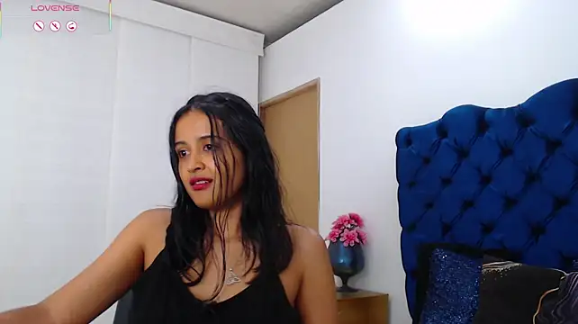 XXX chat uživo modela Lili666_