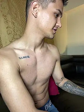 Aaronsexroom élő XXX-chatje