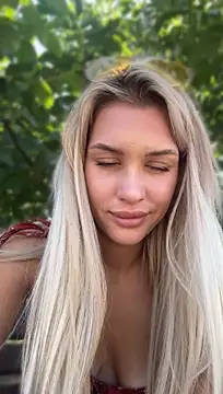 Živý XXX chat KikiWatson