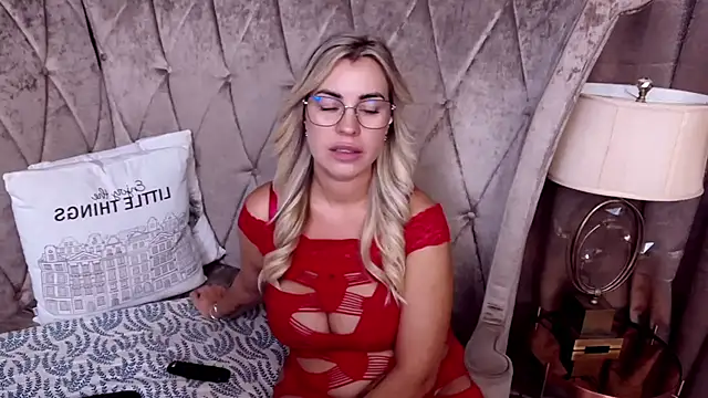 BustyGizelle 现场XXX聊天